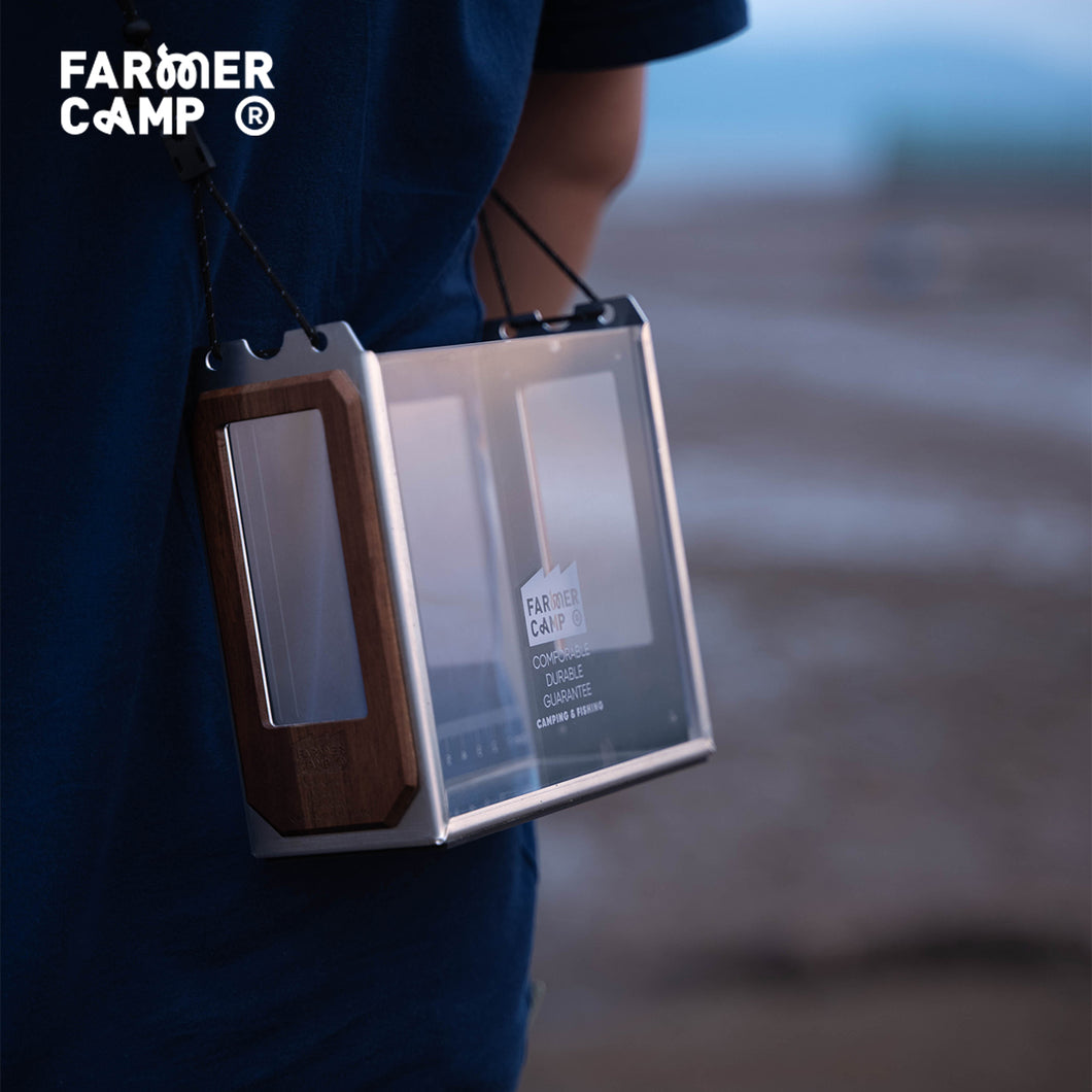 Square inch fish watching box